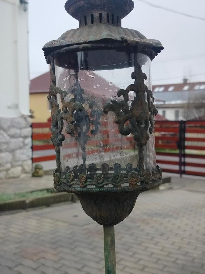 Ezuest Boroka Apartman Eger Eksteriør billede